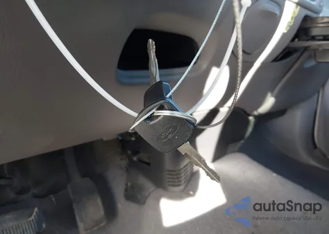 1999 Ford F-150 Lariat/Xl/Xlt from USA, damaged, VIN 1FTRX07L2XKB55358